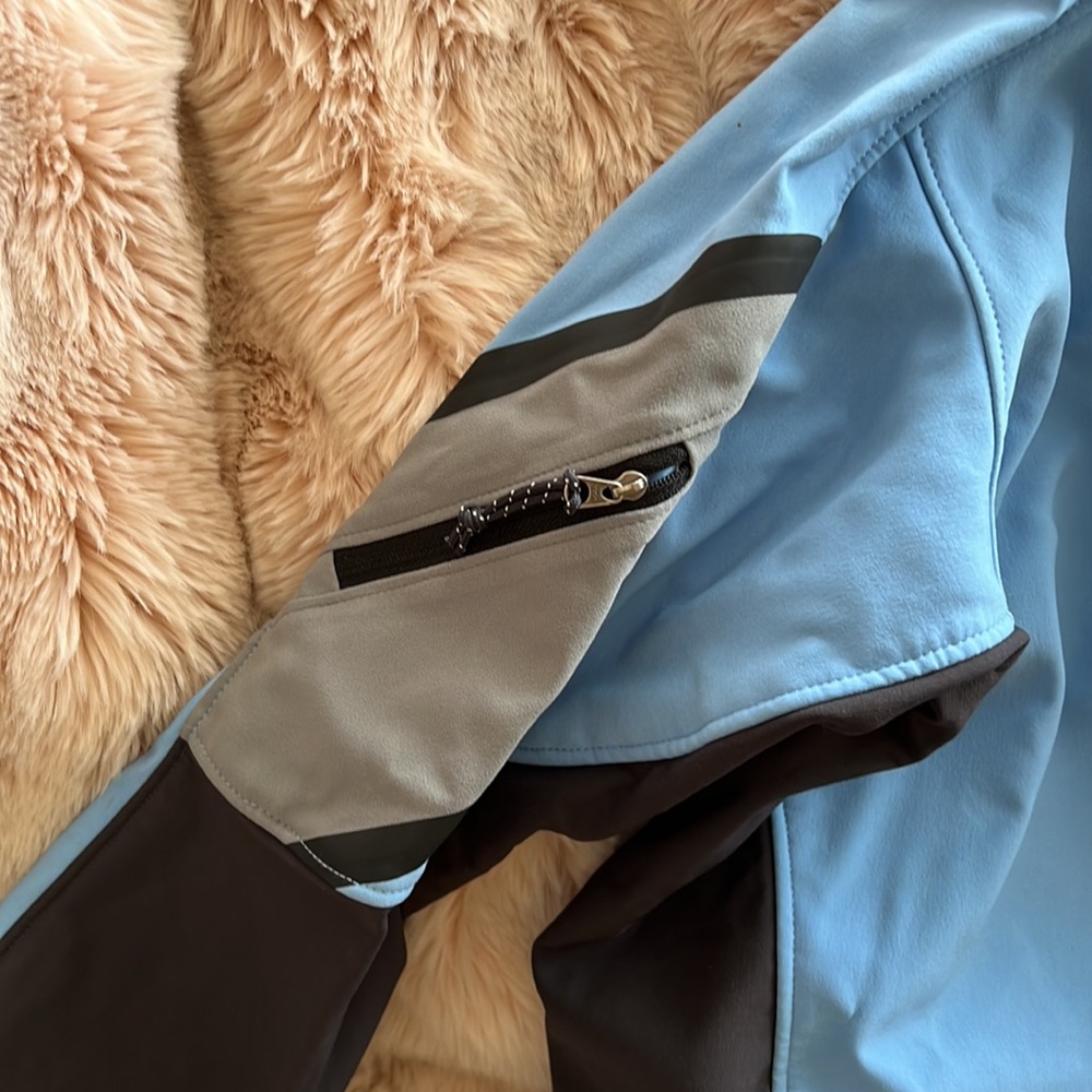 Mountain Hardware Gore Windstopper Shell-Size 8. - image 4